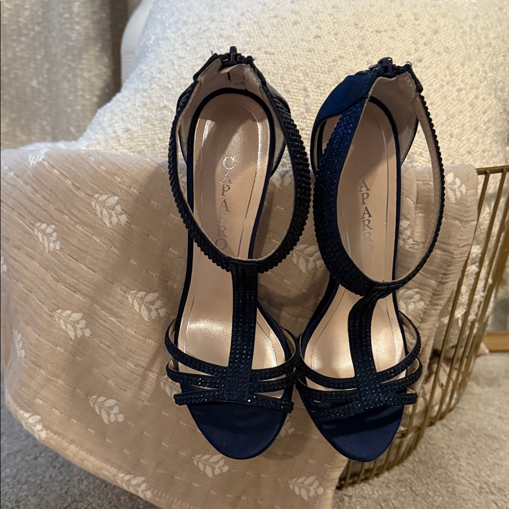 Women’s Caparros heel